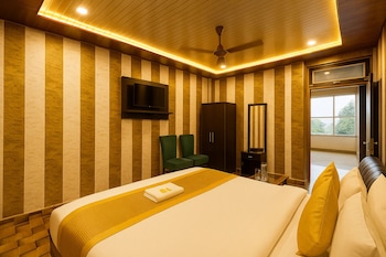 comfort stay saheed path ahimamau near lulu mall