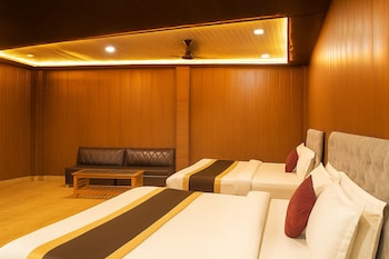 comfort stay saheed path ahimamau near lulu mall