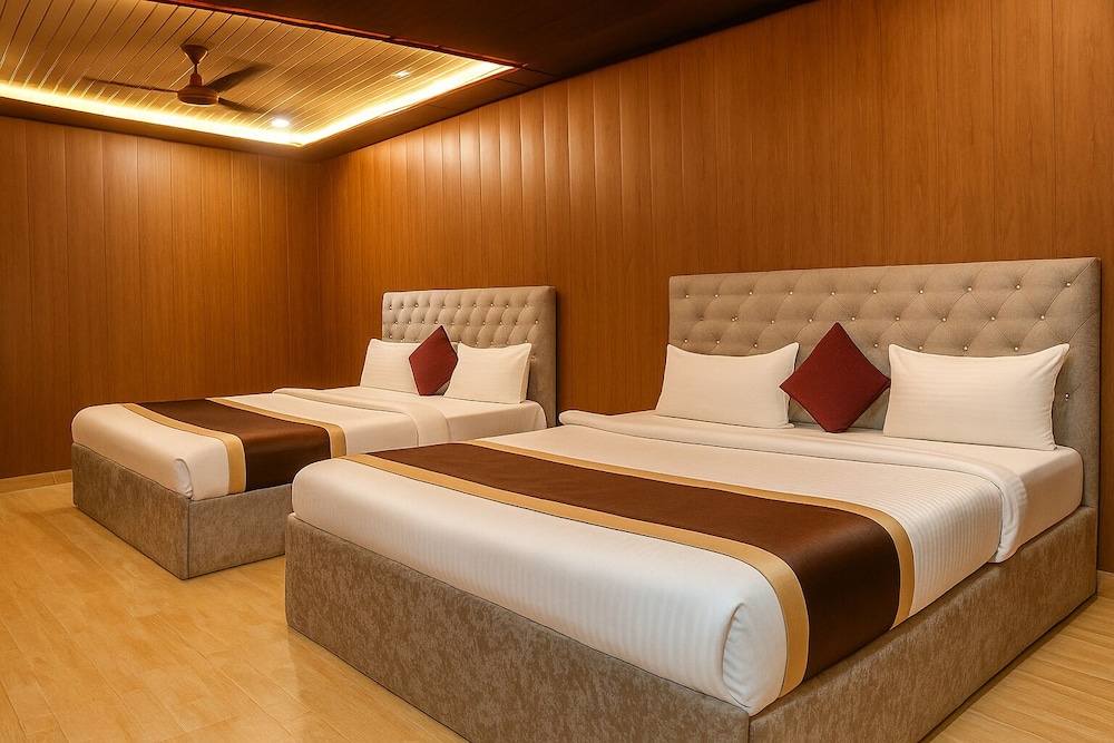 comfort stay saheed path ahimamau near lulu mall