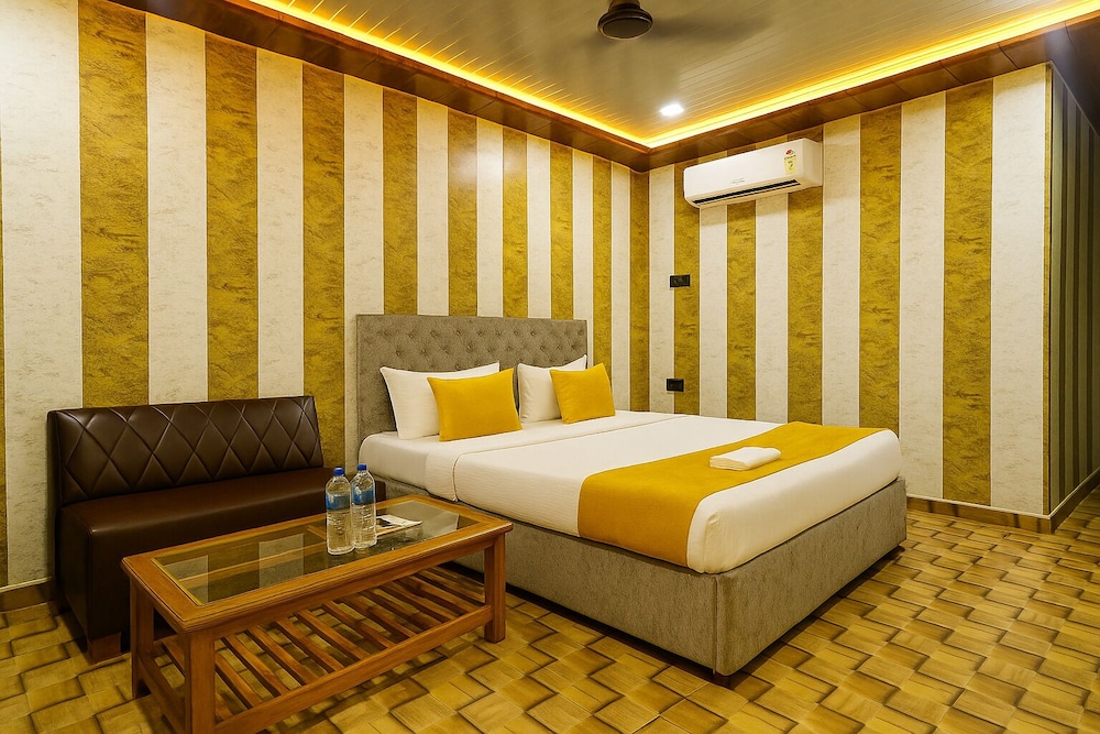 comfort stay saheed path ahimamau near lulu mall