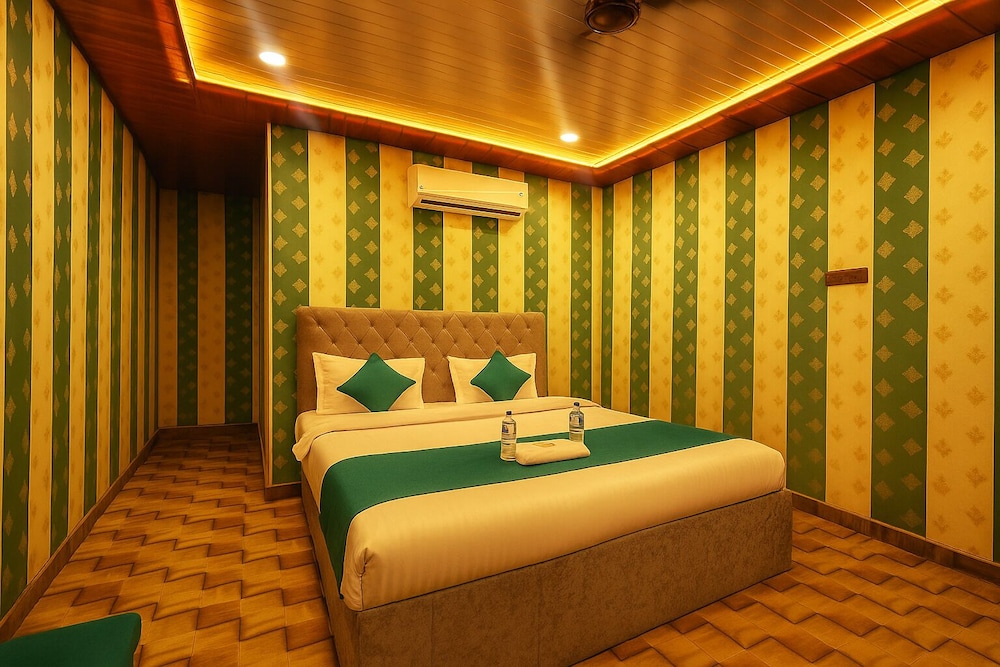 comfort stay saheed path ahimamau near lulu mall