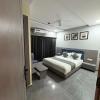 hotel r town