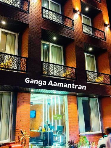 Hotel Ganga Aamantran,,3 star
