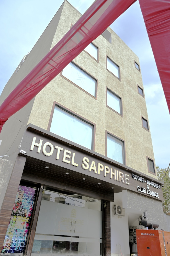 hotel sapphire