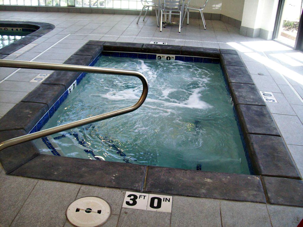 holiday inn rock springs by ihg