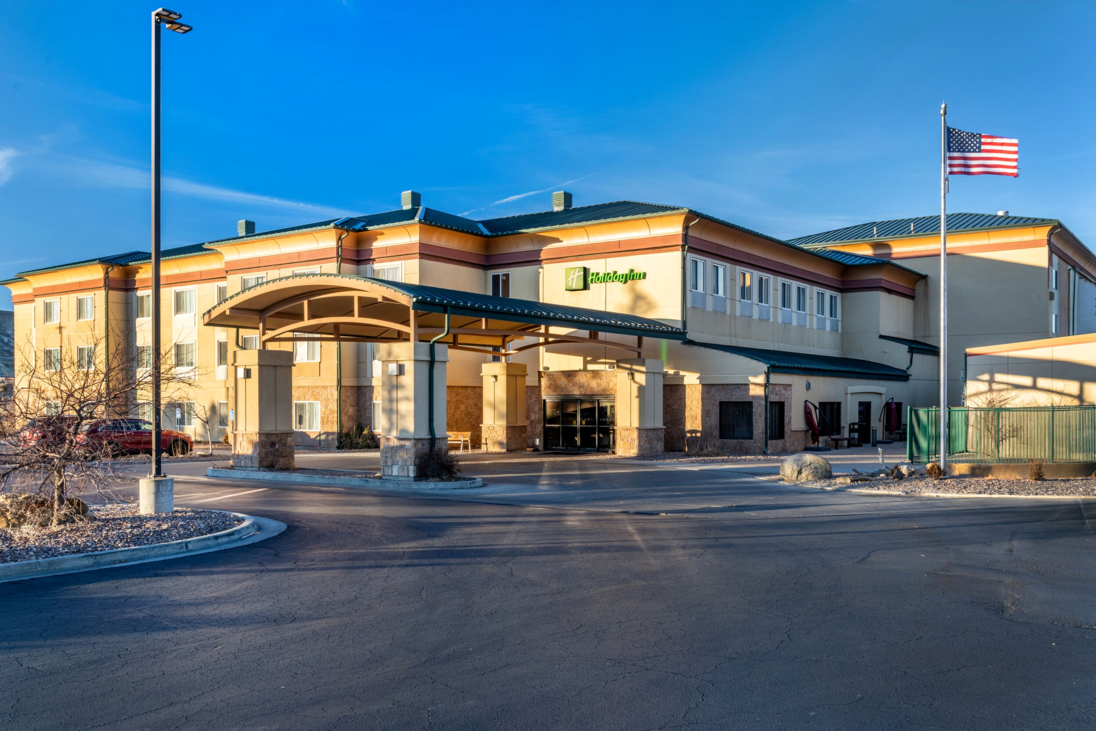 holiday inn rock springs by ihg