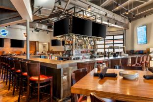 holiday inn rock springs by ihg