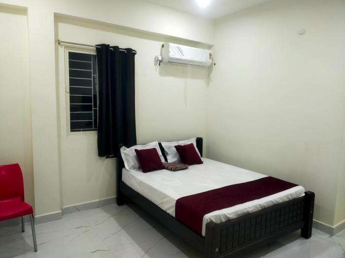 sri navaneetha krishna mahal and residency