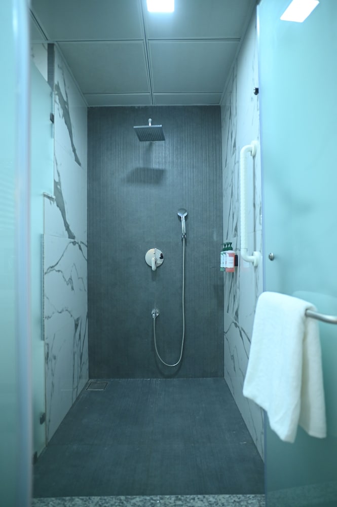 quality inn rama ayodhya