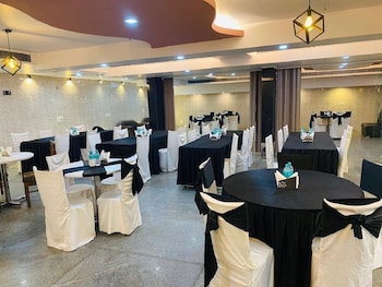 hotel ivory by kdson