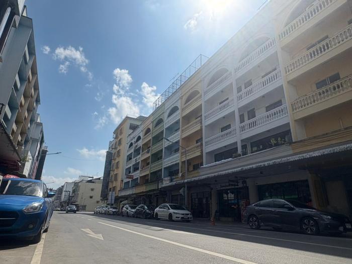 hometown stays hatyai