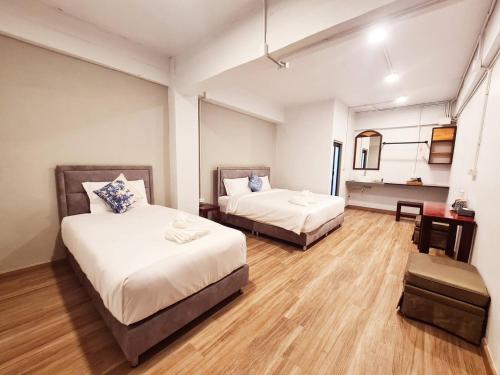 hometown stays hatyai