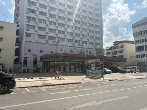hometown stays hatyai