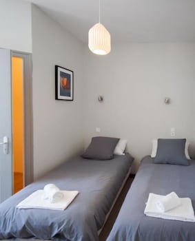 lhotel