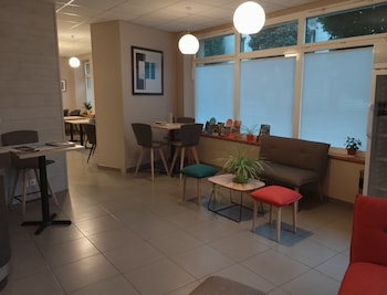 lhotel