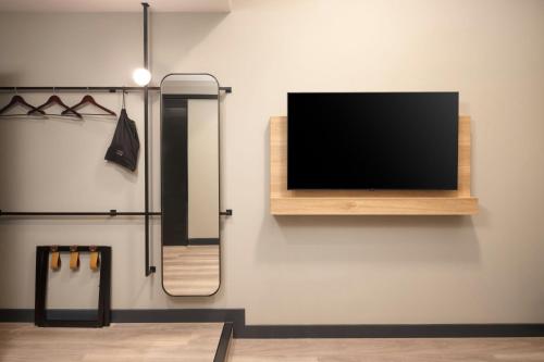 moxy london piccadilly circus