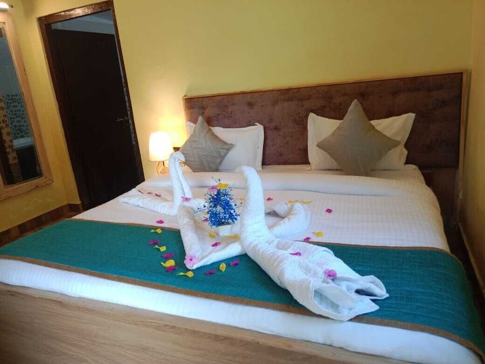 yuvraj fort pushkar by dmhh pvt ltd