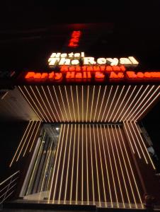 The Royal Hotel,,2 star