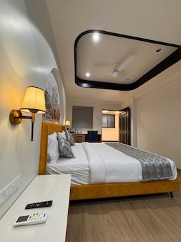 hotel royal galleria