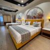 hotel royal galleria