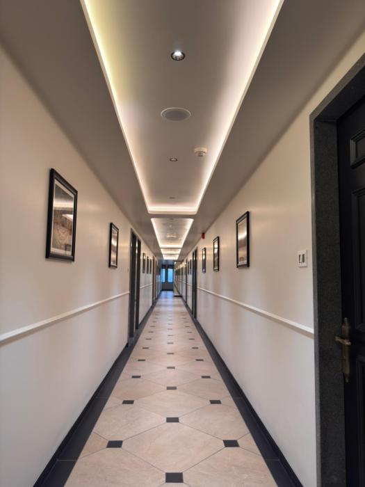hotel royal galleria