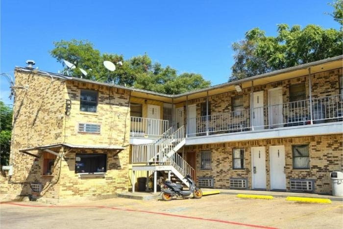 mi amor inn and suites by hotel o dallas tx hwy 352