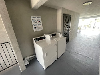 simplestay suites san bernardino