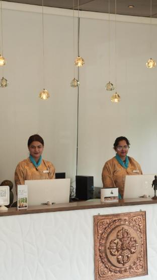 the 33rd executive suites