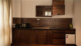 the 33rd executive suites