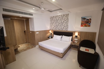 the elevate hotel