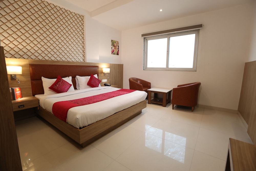 the elevate hotel