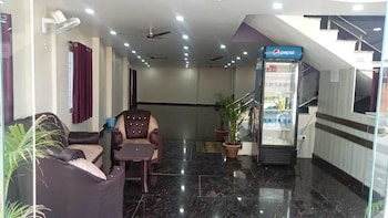 hotel regal heights