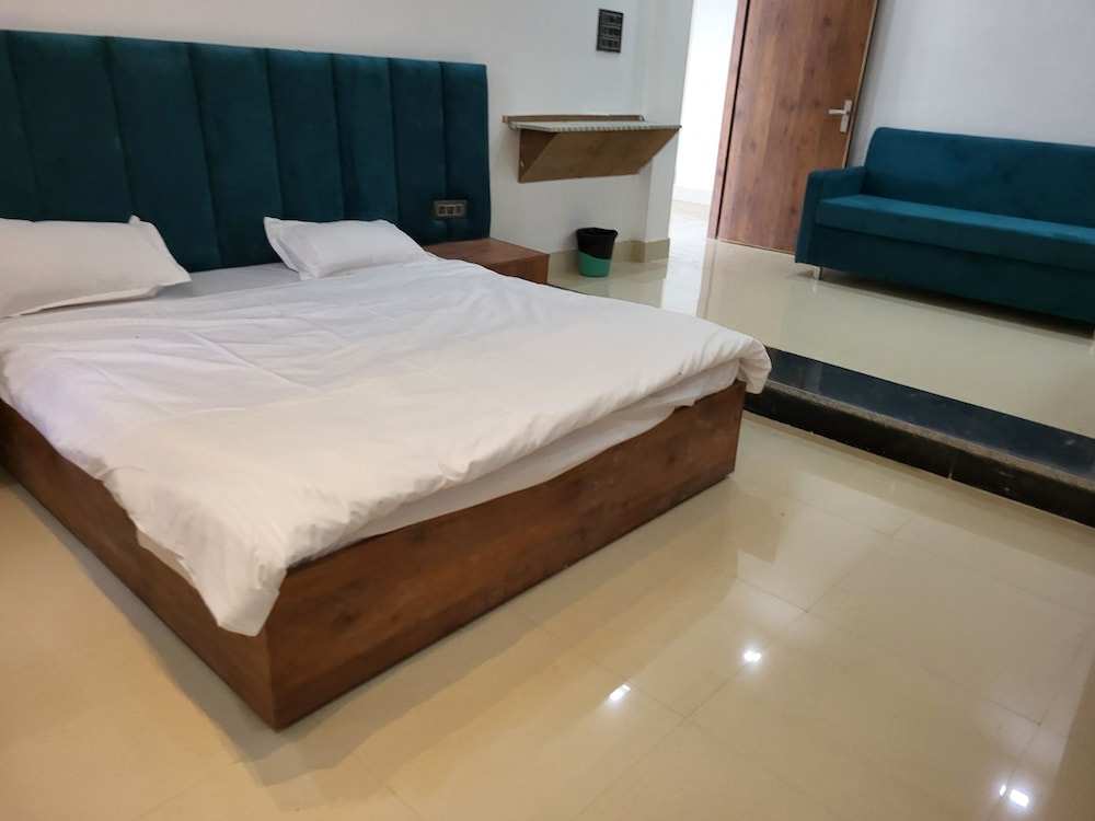 hotel mg kitchen and banquet