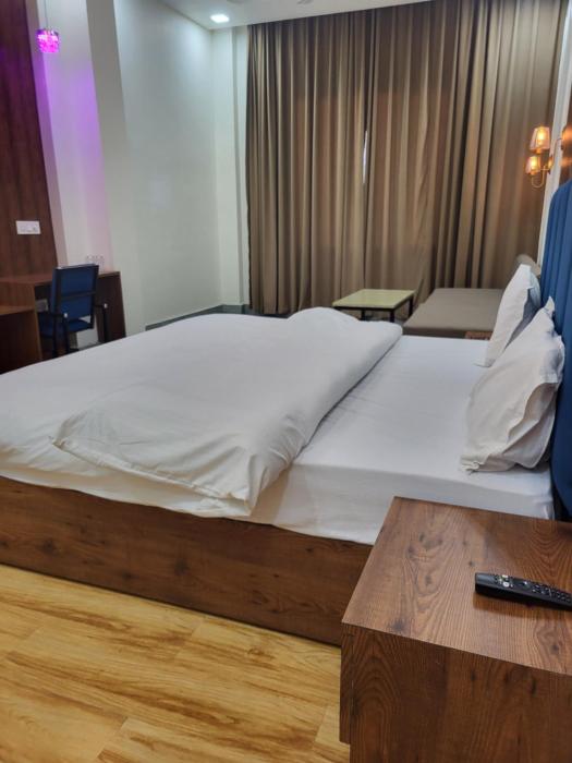 hotel mg kitchen and banquet