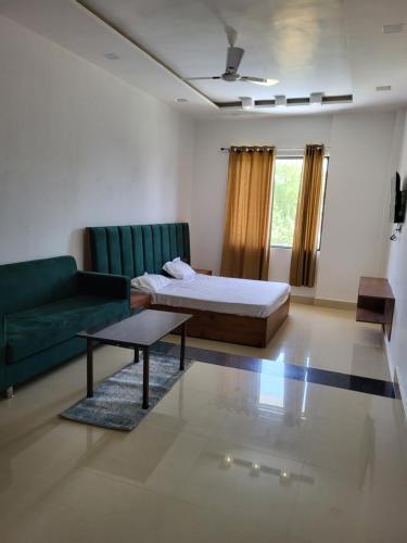 Hotel Mg Kitchen And Banquet,,3 star