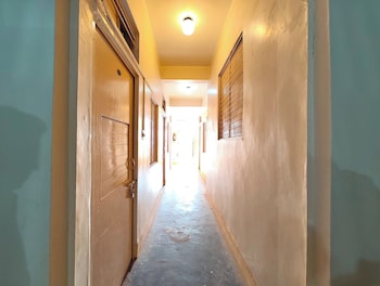 Hotel Shanti Guest House Varanasi,,2 star