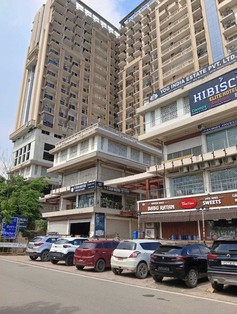 nova17 inn greater noida