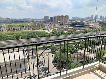 nova17 inn greater noida