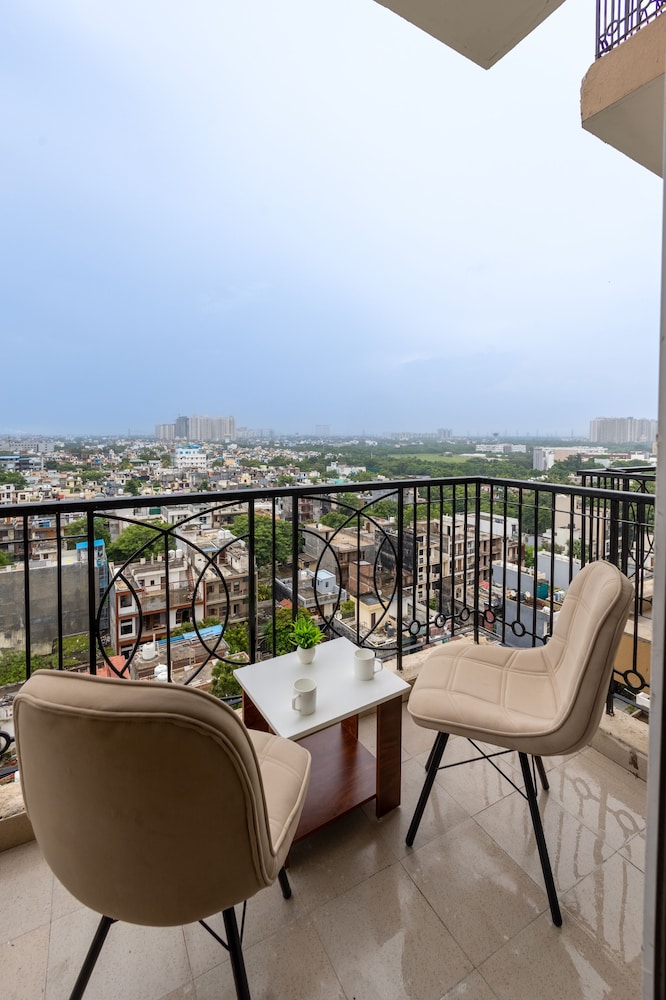 nova17 inn greater noida