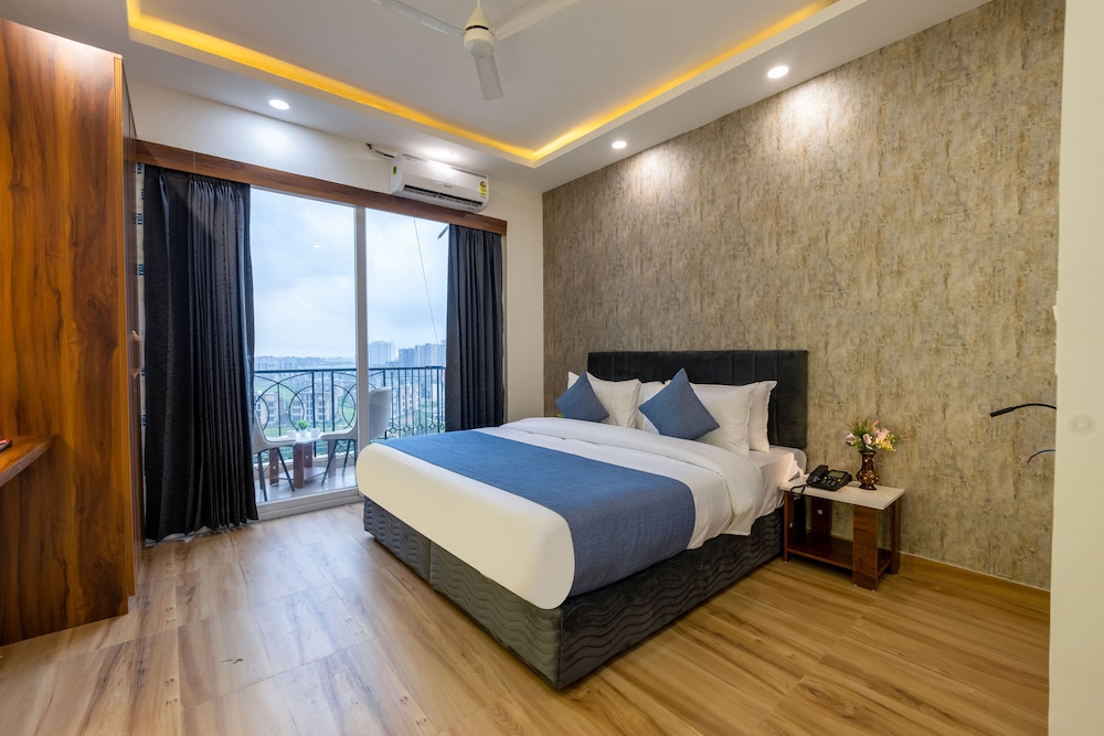 nova17 inn greater noida