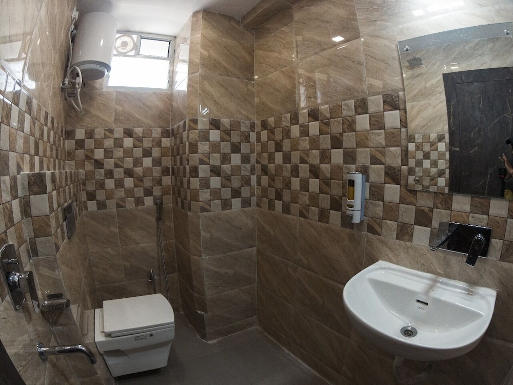 hotel shree mani residency