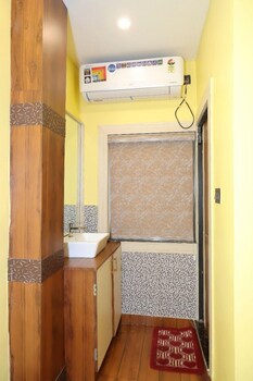 hotel shree mani residency