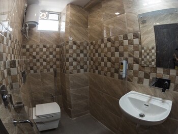 hotel shree mani residency