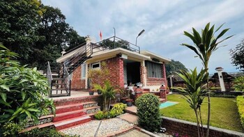 vanhills luxury home stay in jim corbett