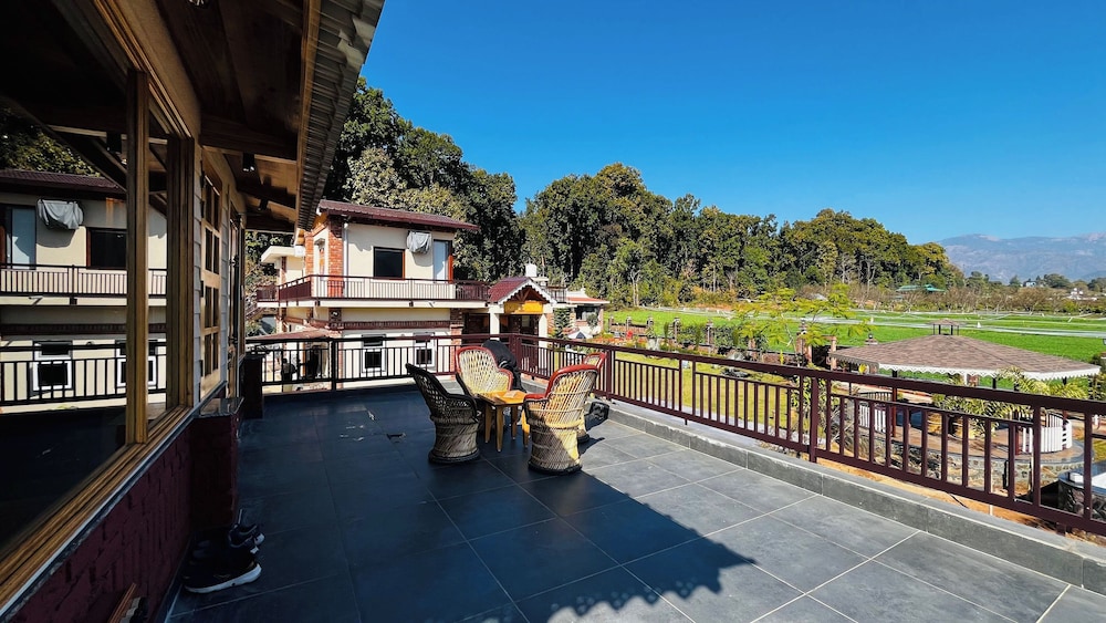 vanhills luxury home stay in jim corbett