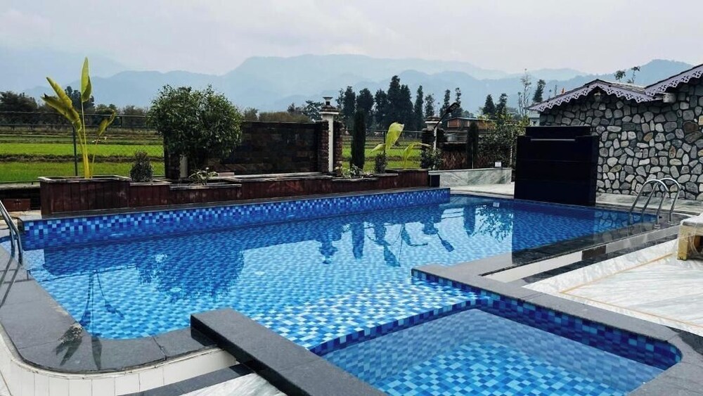 vanhills luxury home stay in jim corbett