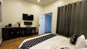 vanhills luxury home stay in jim corbett