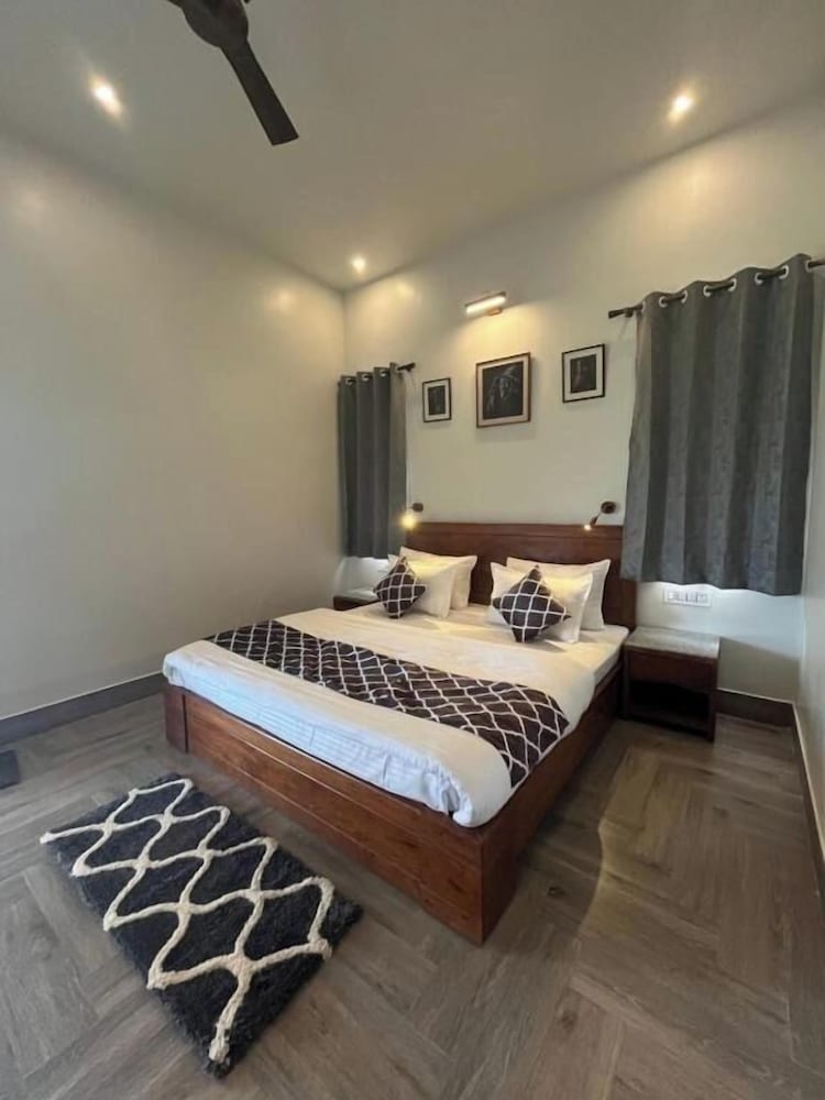 vanhills luxury home stay in jim corbett