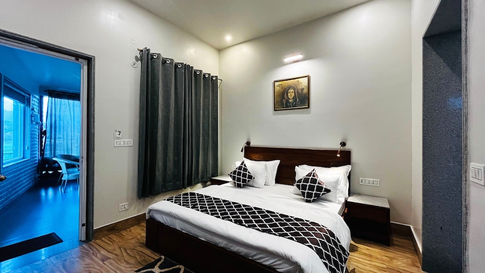 vanhills luxury home stay in jim corbett