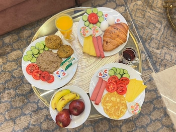 Cairo Crystal Hotel,174 El Tahrir,0 star
